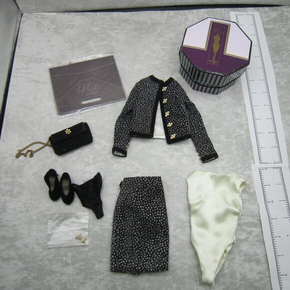 Tonner Tyler Wentworth Tailuer Classique Outfit for 16" Fashion Doll - Picture 9 of 9